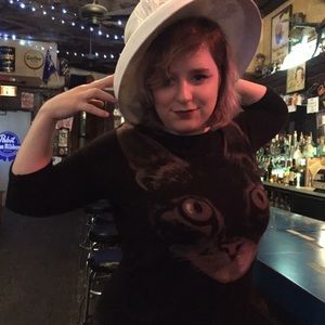 Meet your Posher, Christine